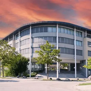 4* Otel Four Munich Neue Messe